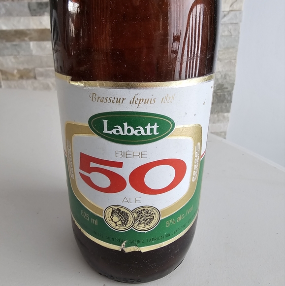 Vintage Labatt Ale 50 bottle 22oz large beer bottle 625ml - Picture 2 of 8